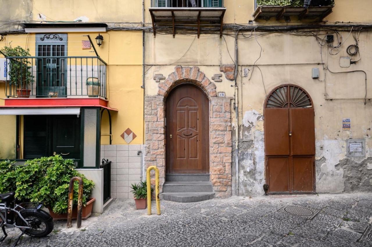 Appartement Toto E Peppino Family House à Naples Extérieur photo